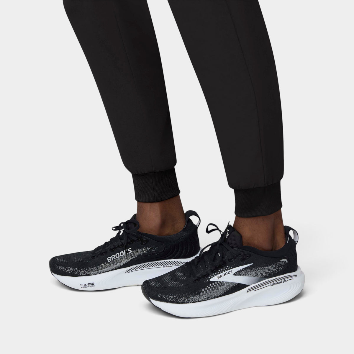 Men's 6 Pocket Jogger Scrub Pant |T272