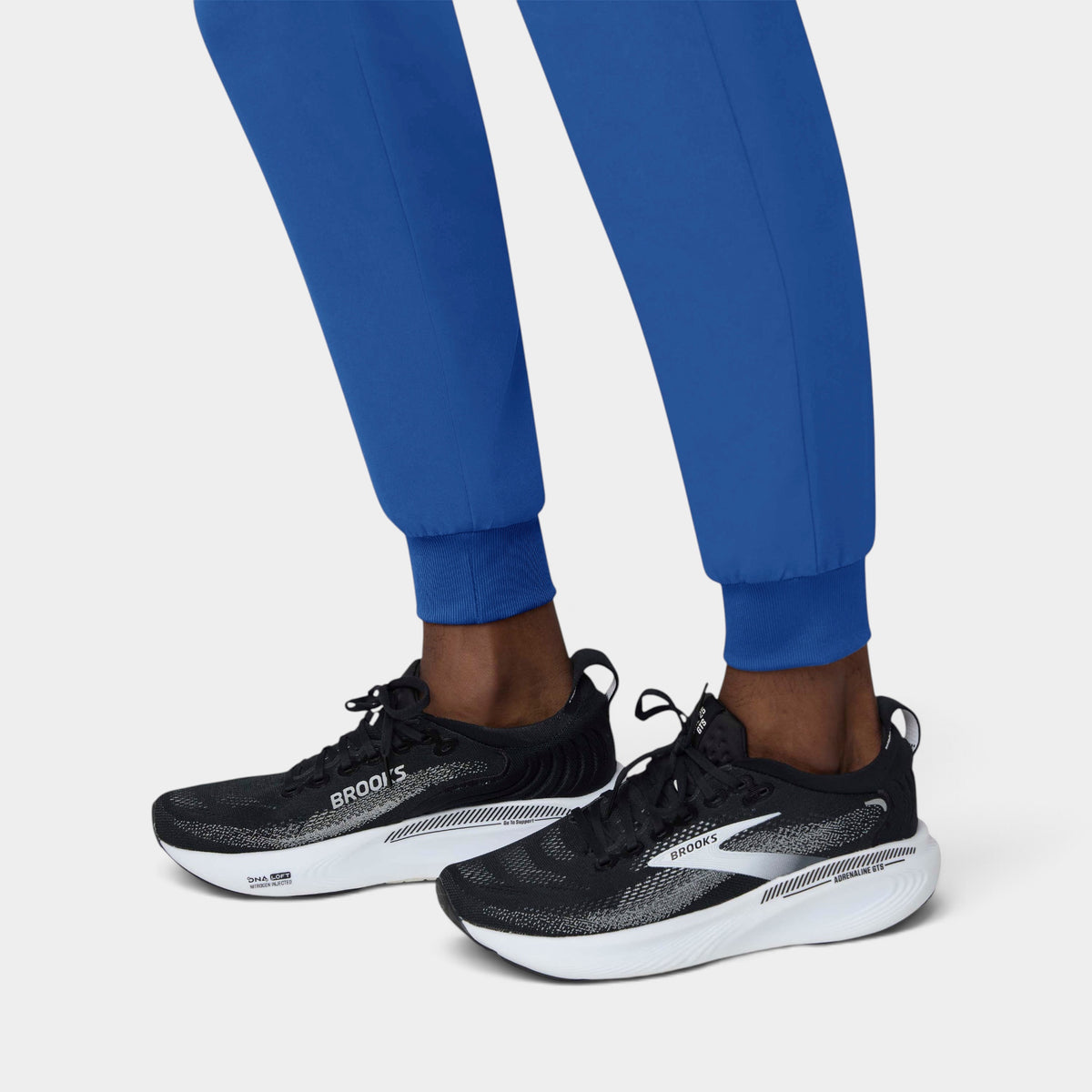 Men's 6 Pocket Jogger Scrub Pant |T272
