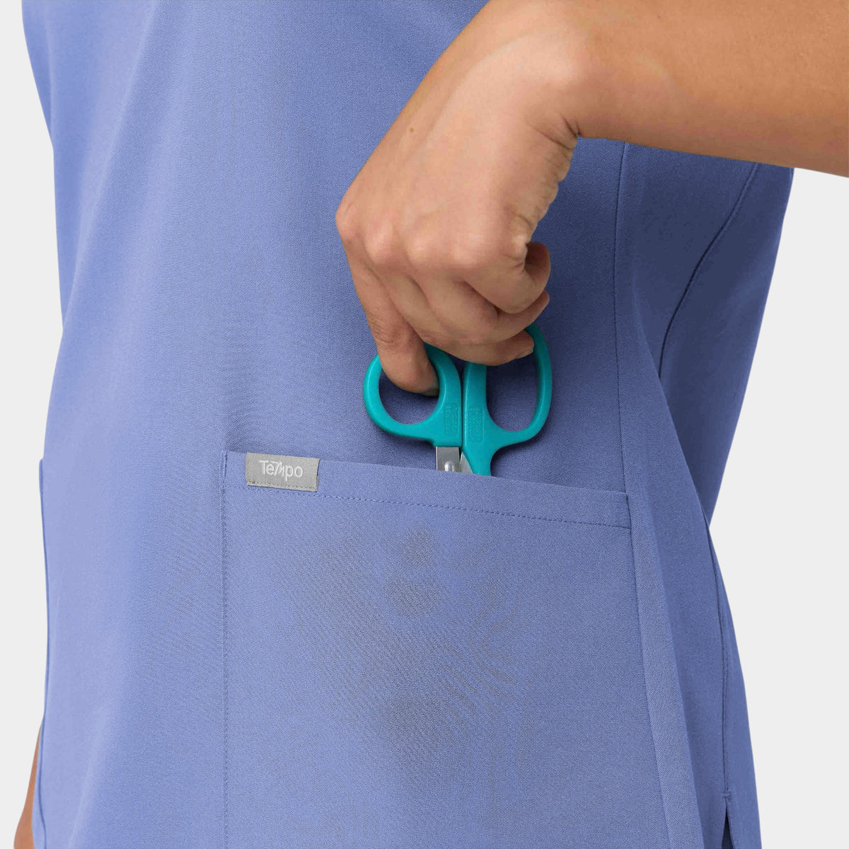 Curved V-Neck 2 Pocket Top | T101