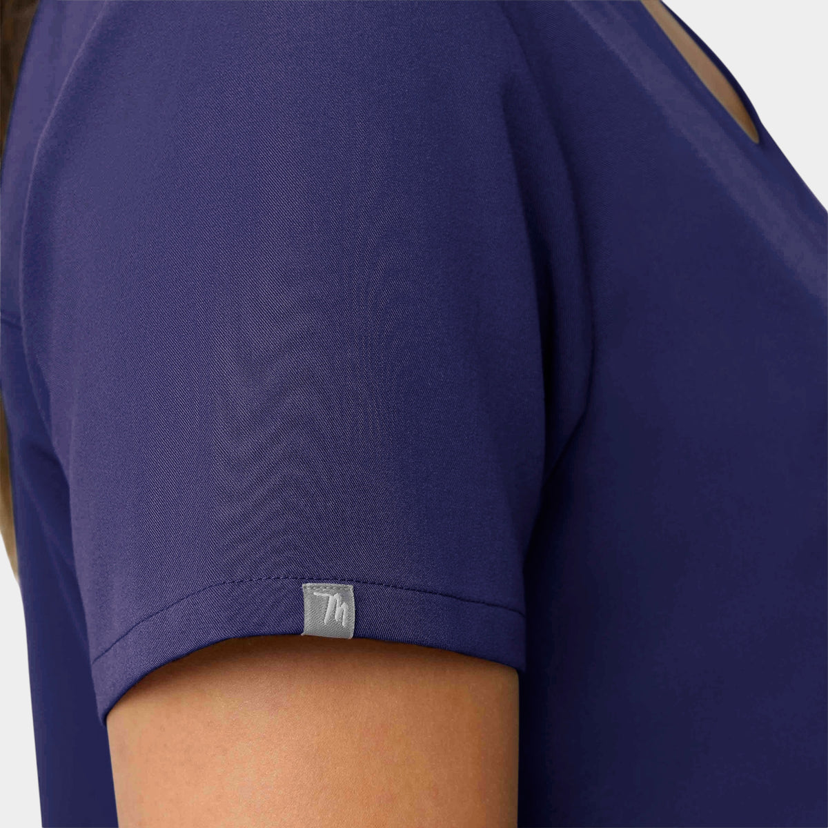 Curved V-Neck 2 Pocket Top | T101