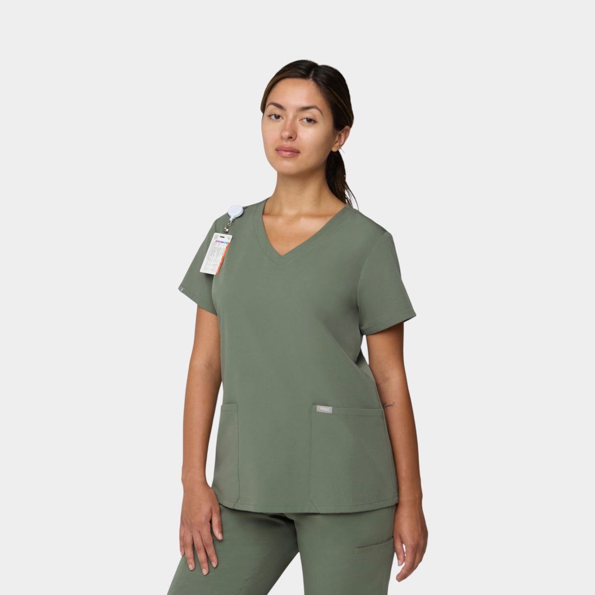 Curved V-Neck 2 Pocket Top | T101