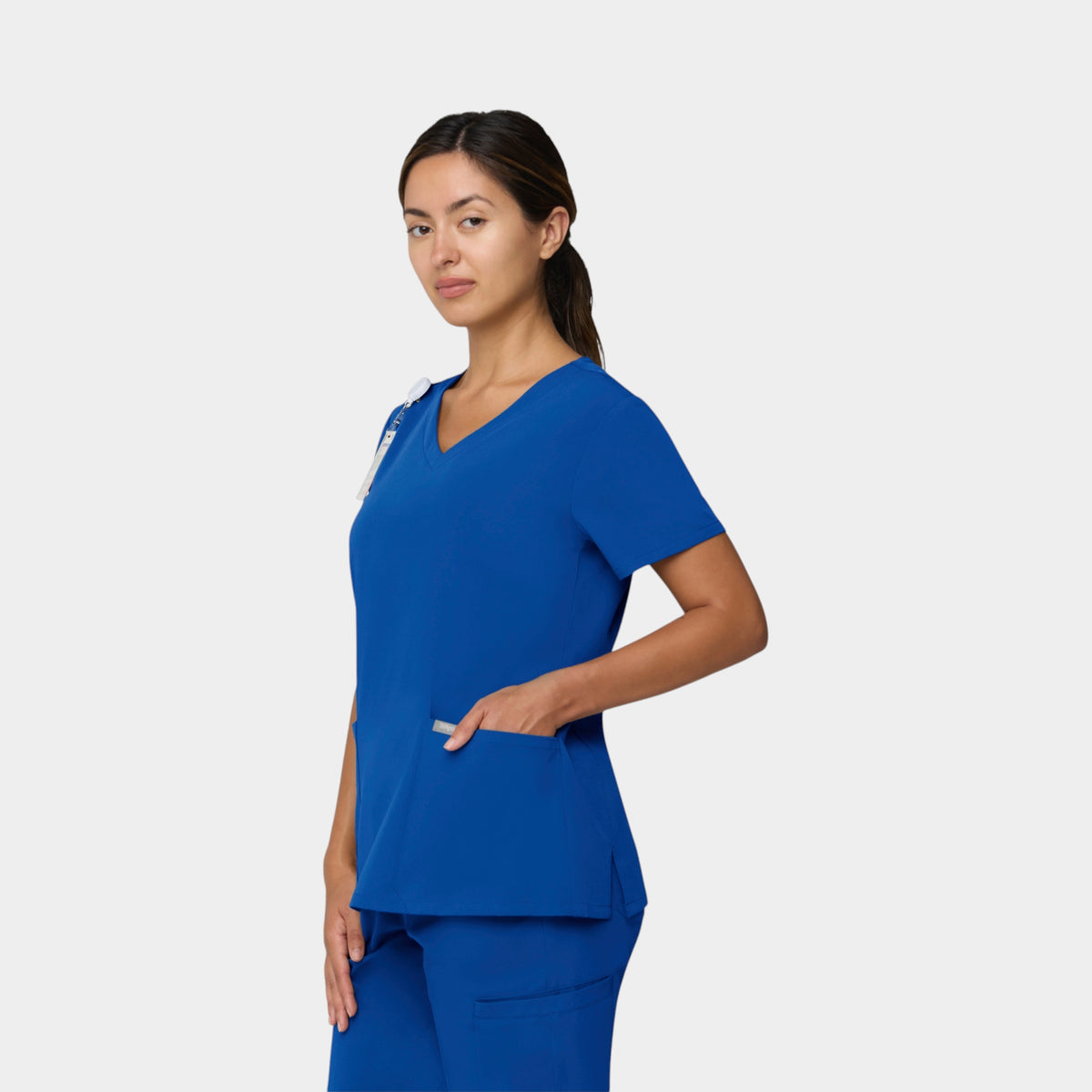 Curved V-Neck 2 Pocket Top | T101