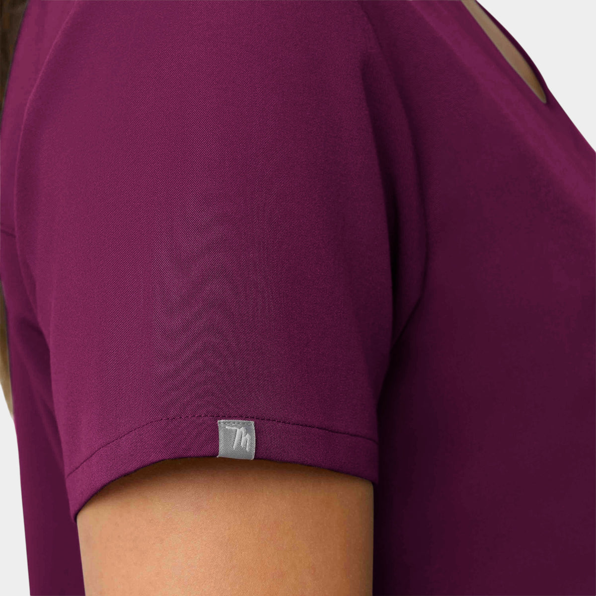 Curved V-Neck 2 Pocket Top | T101