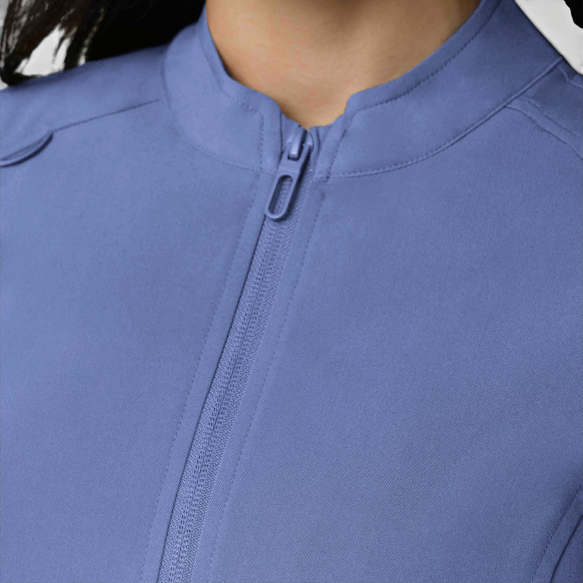 Women's 2-Pocket Zip Jacket with Shirttail Hem | T301