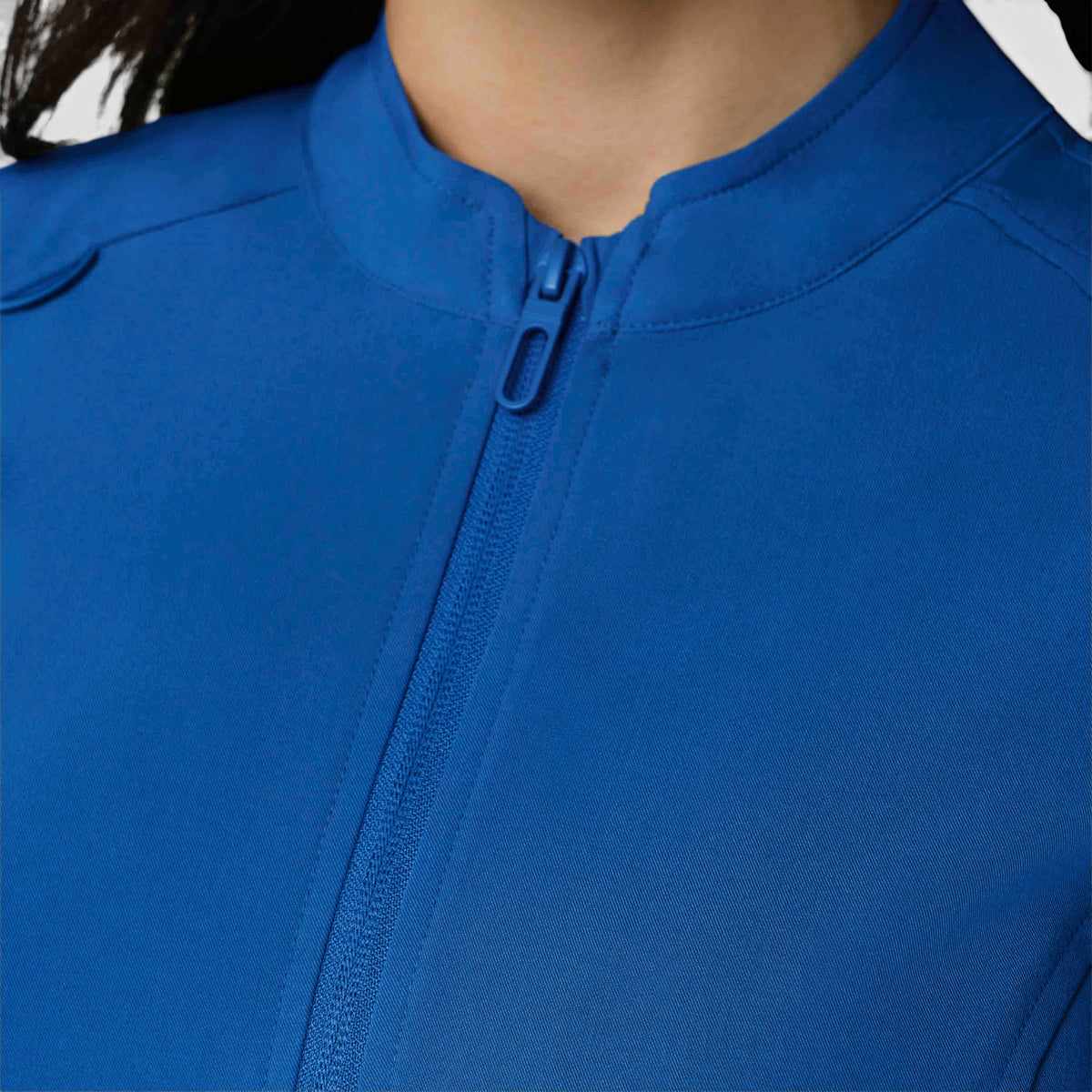Women's 2-Pocket Zip Jacket with Shirttail Hem | T301