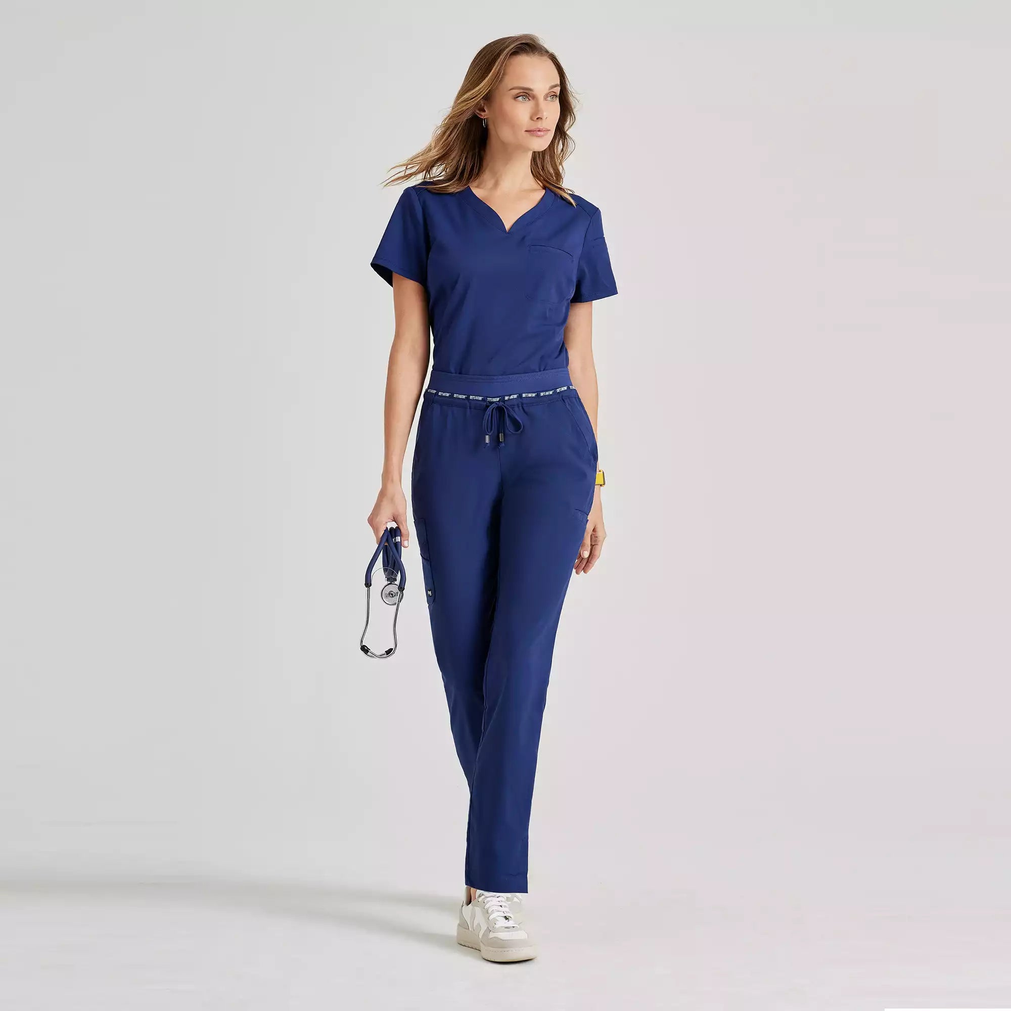 Women's Double Cargo Tapered Scrub Pants with Elastic Waistband | GRSP526