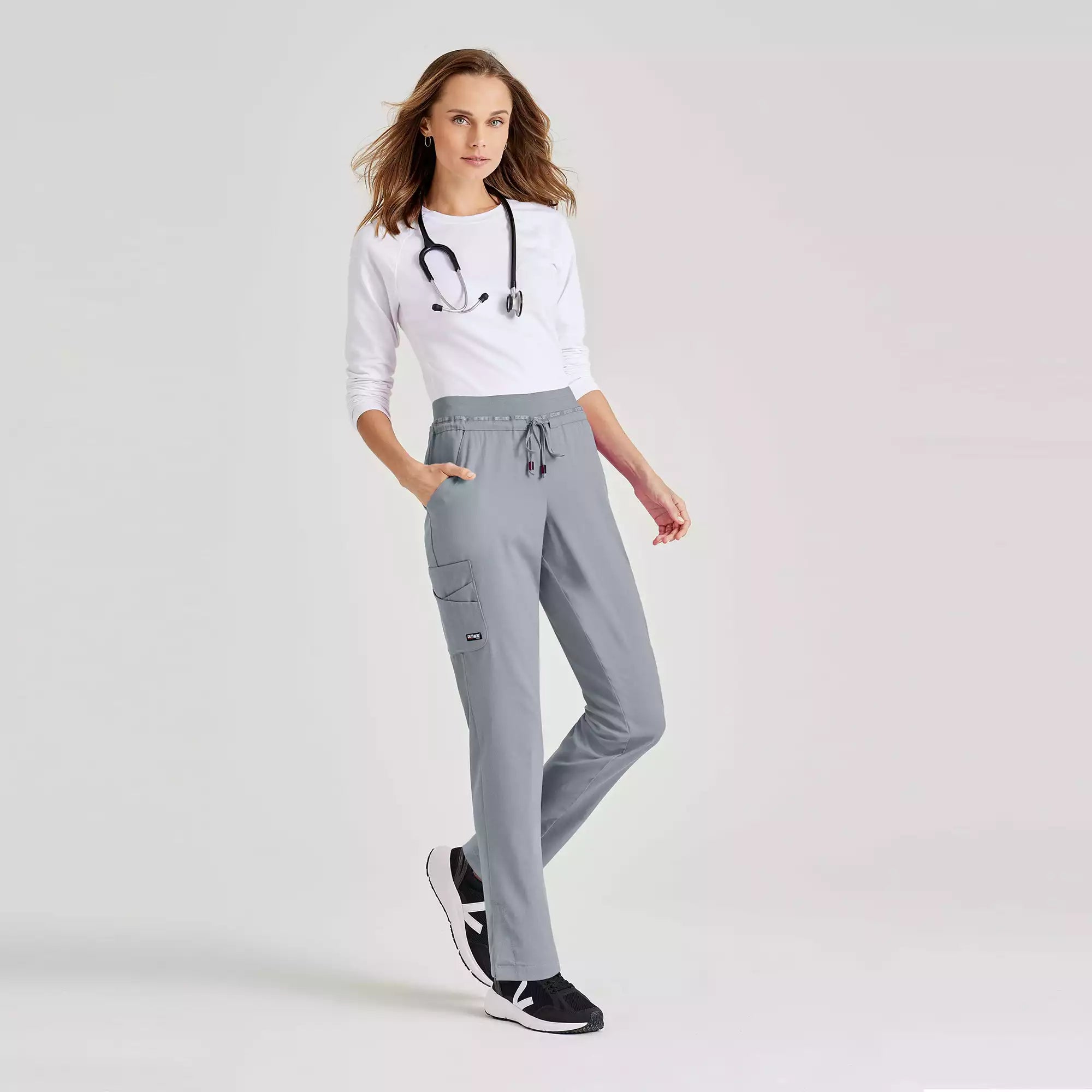 Women's Double Cargo Tapered Scrub Pants with Elastic Waistband | GRSP526