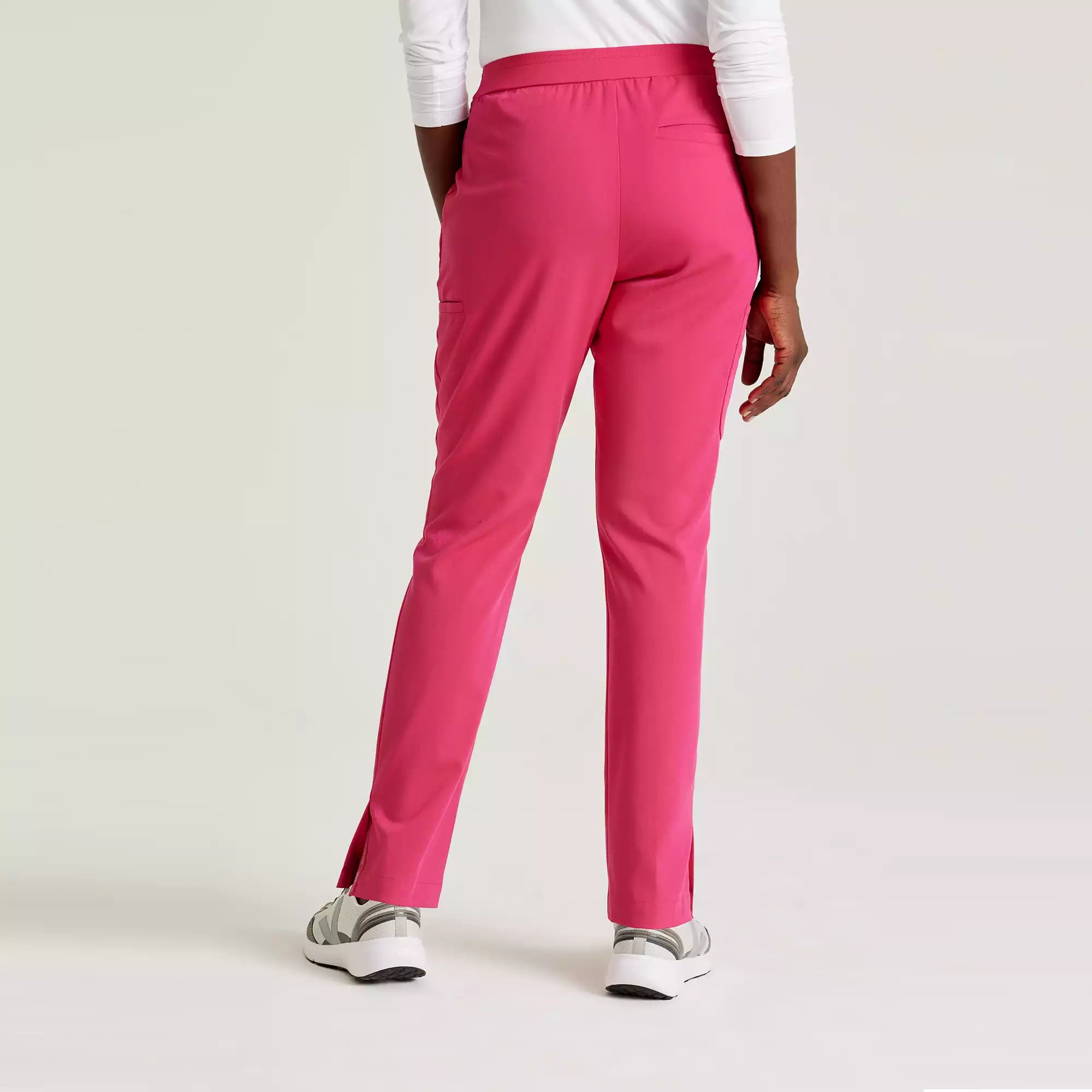 Women's Double Cargo Tapered Scrub Pants with Elastic Waistband | GRSP526