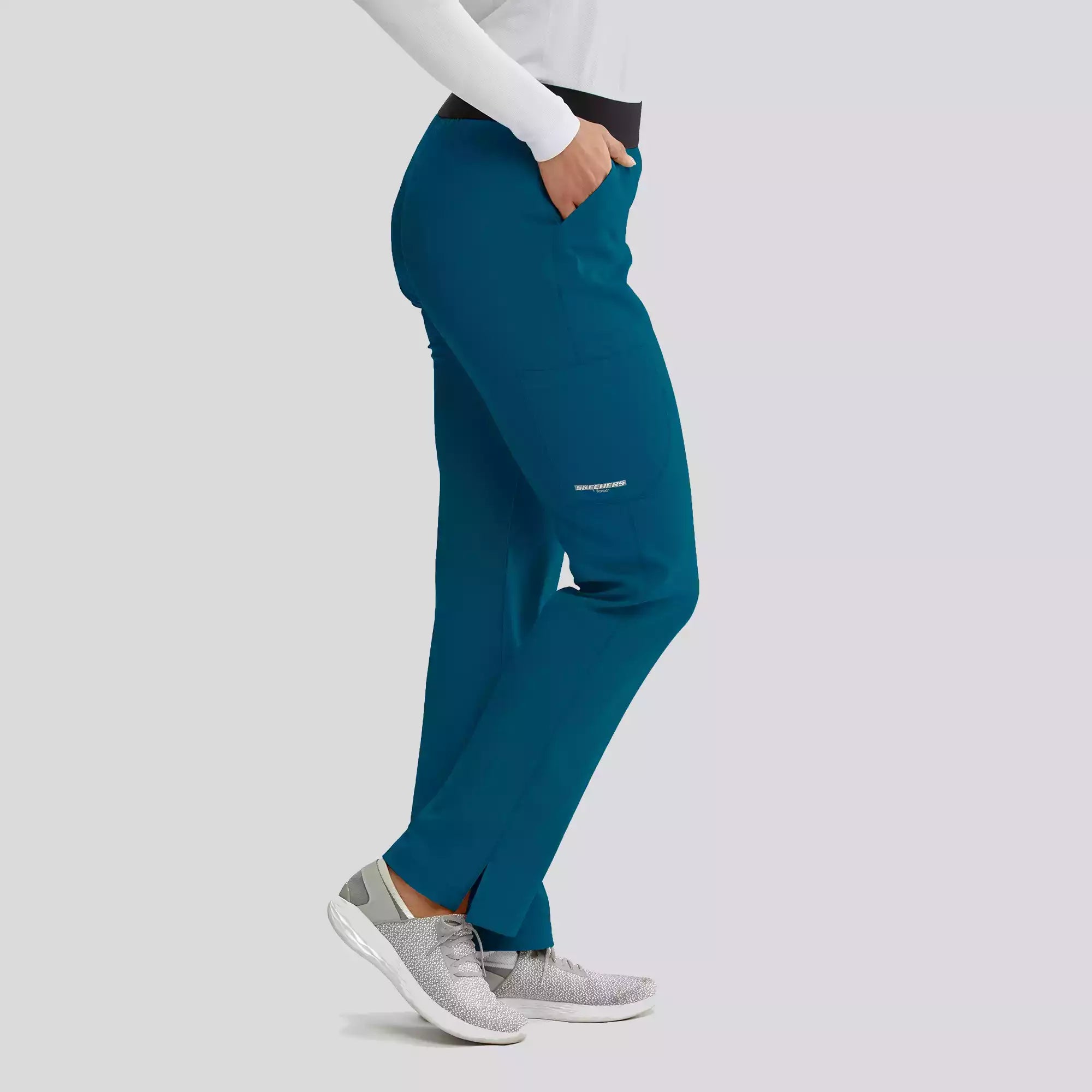 Women's Elastic Waist Cargo Scrub Pants | SK202