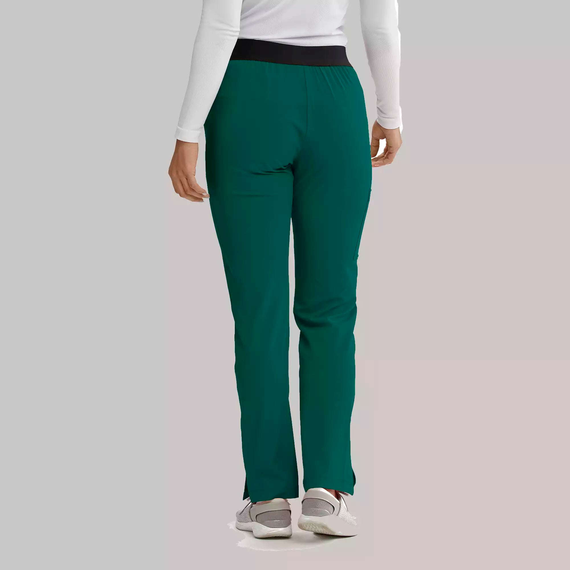 Women's Elastic Waist Cargo Scrub Pants | SK202