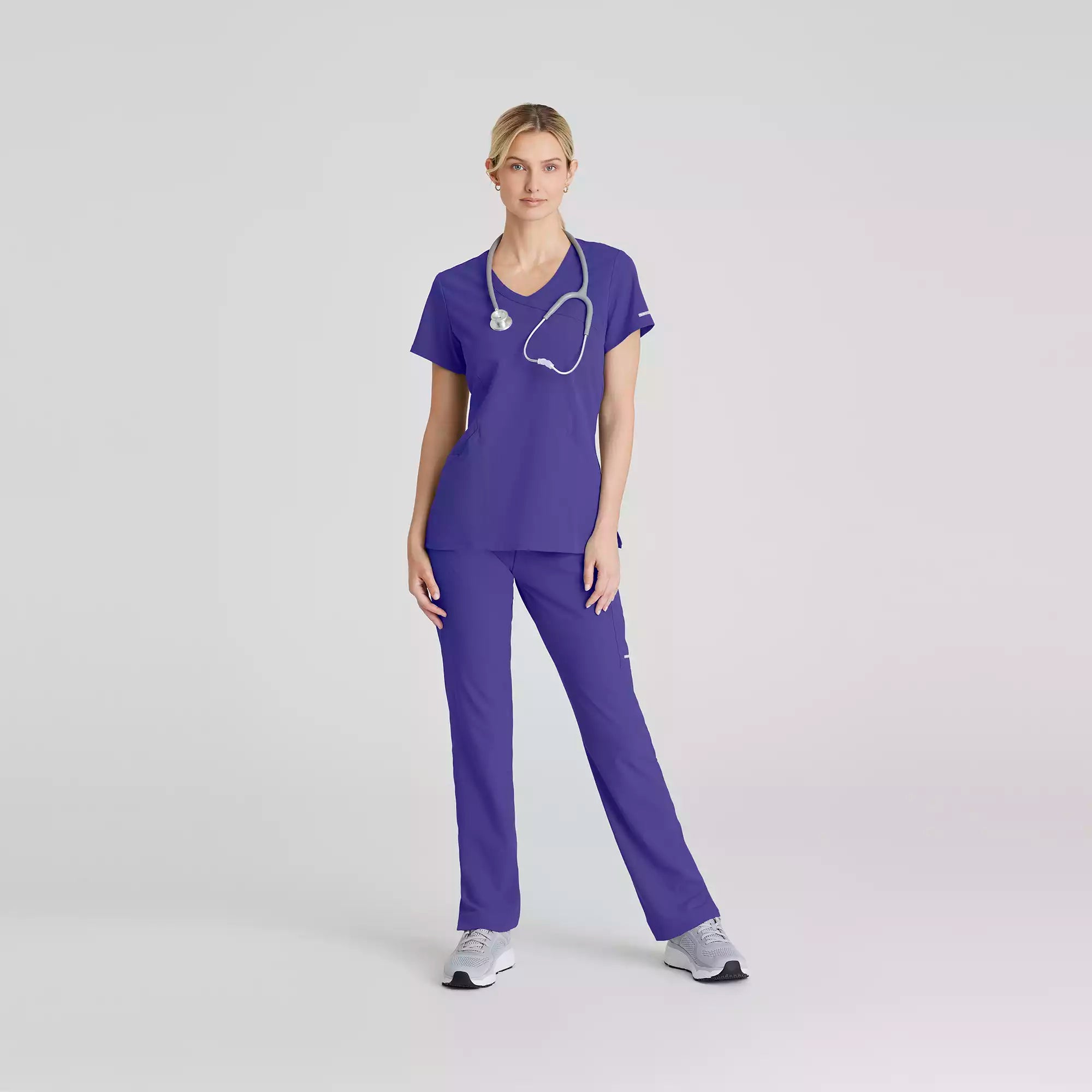 Women's Elastic Waist Cargo Scrub Pants | SK202
