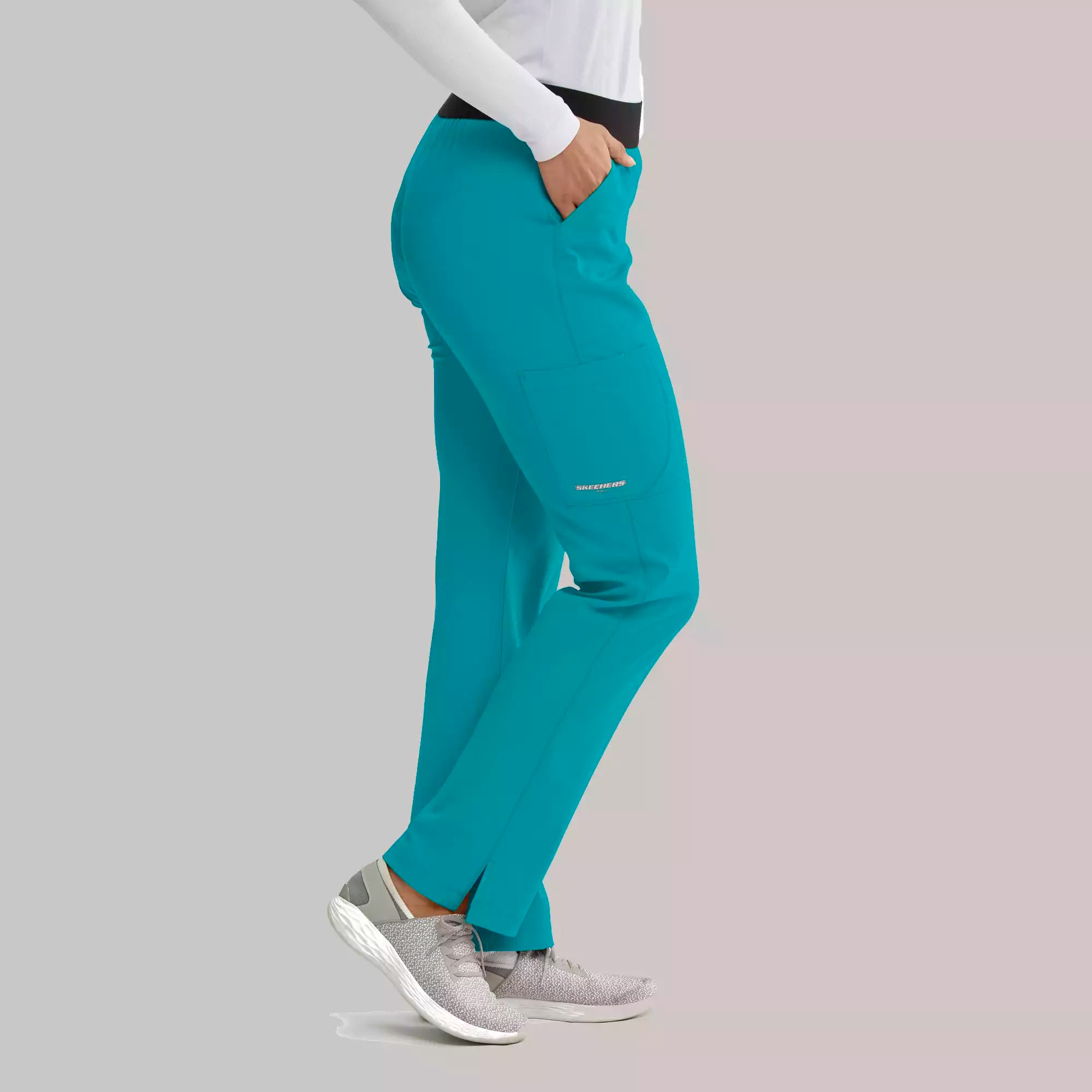 Women's Elastic Waist Cargo Scrub Pants | SK202