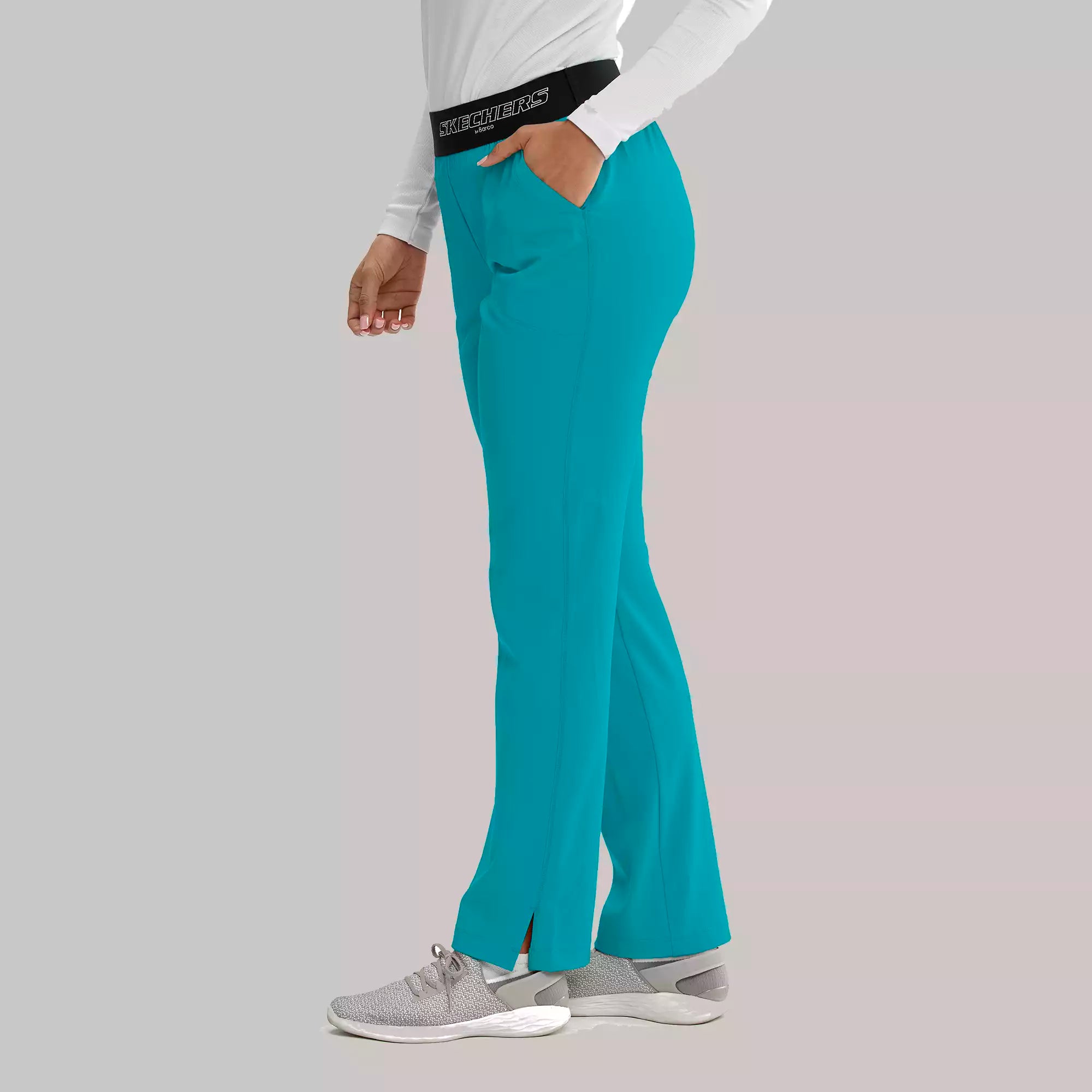 Women's Elastic Waist Cargo Scrub Pants | SK202