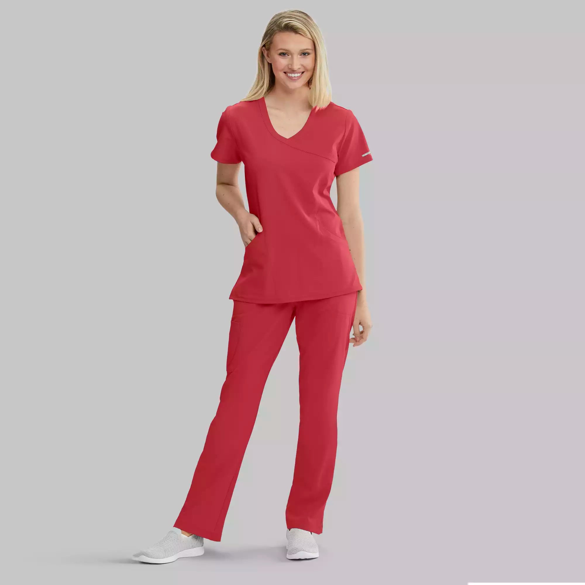 Women's Elastic Waist Cargo Scrub Pants | SK202