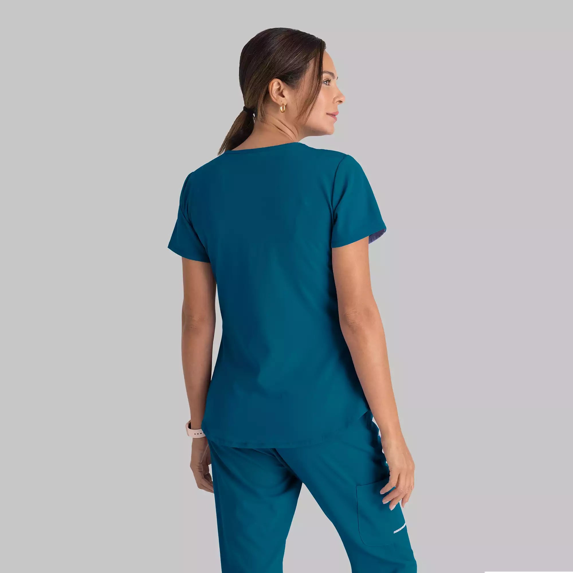 Women's Modern Fit V-Neck Scrub Top | SK101