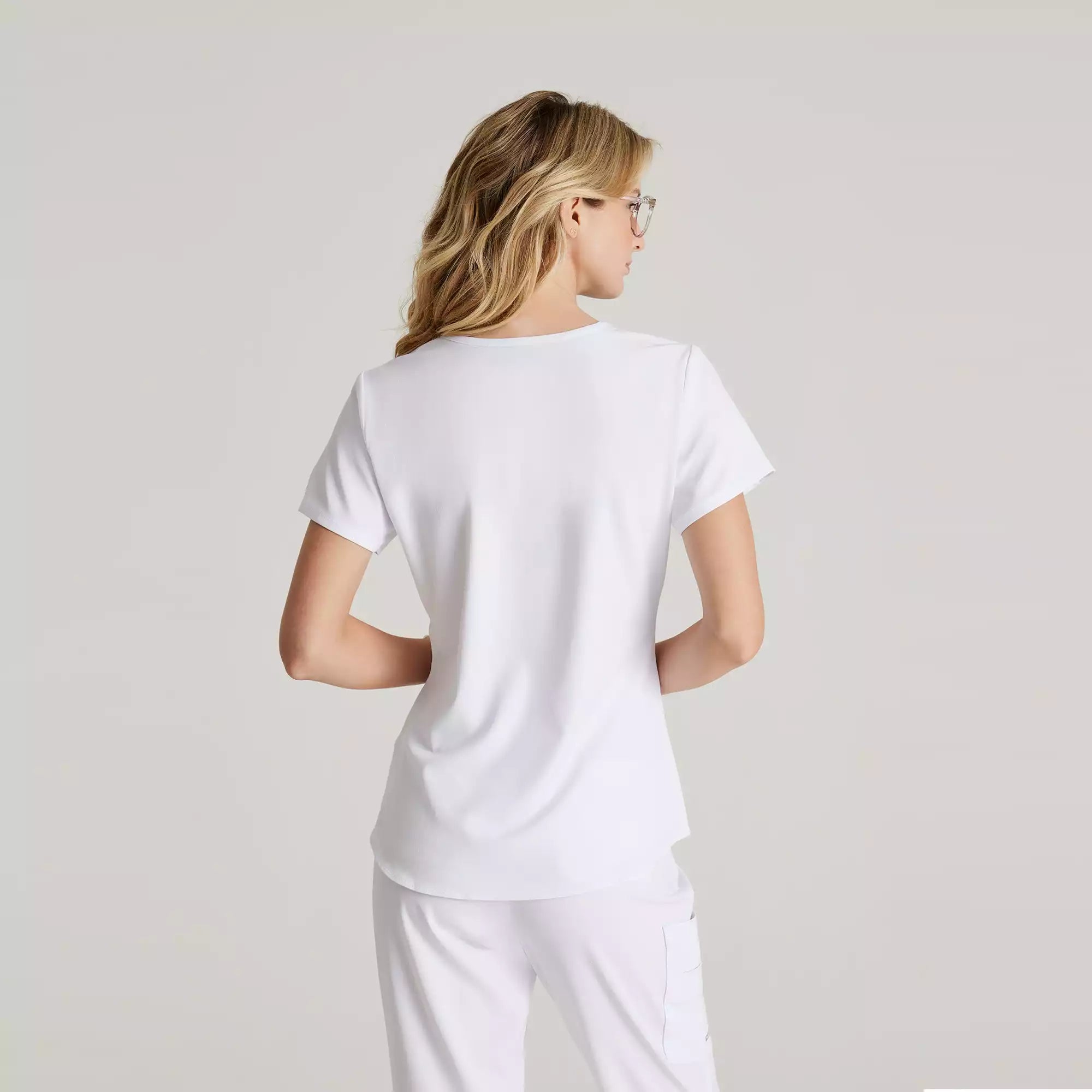 Women's Modern Fit V-Neck Scrub Top | SK101