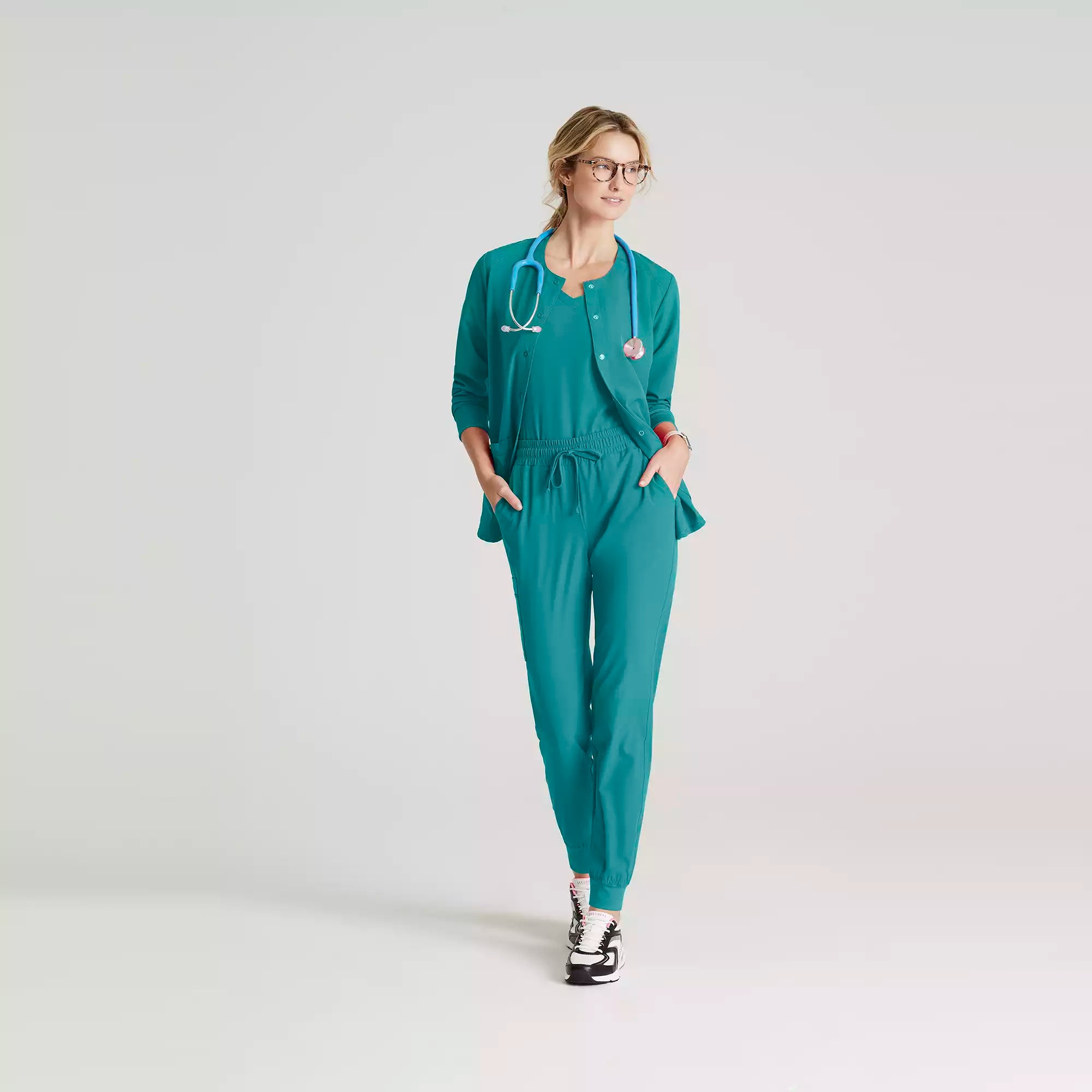 Women's Warm-Up Scrub Jacket With Eco-Friendly Stretch Fabric | SK401