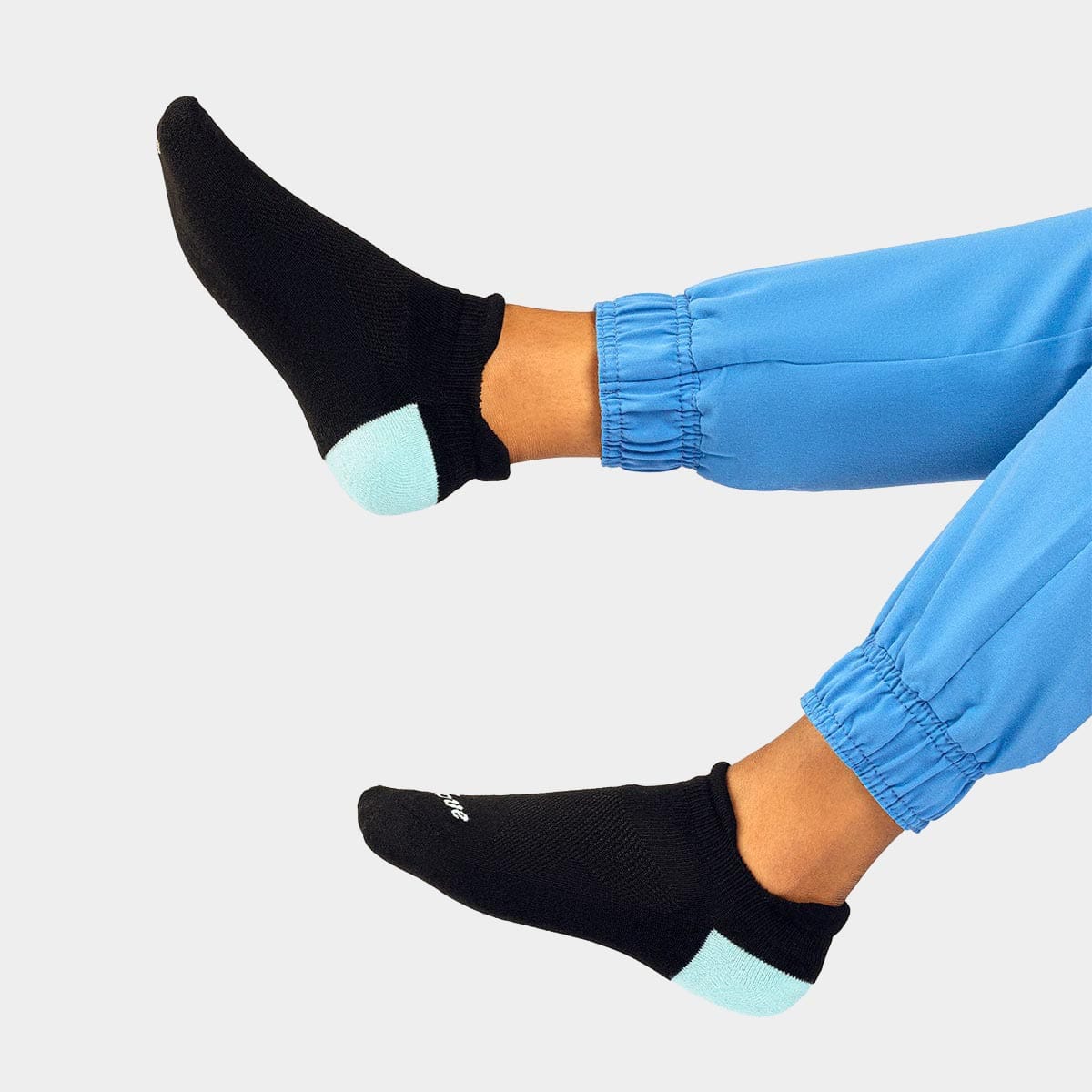 clove ankle socks